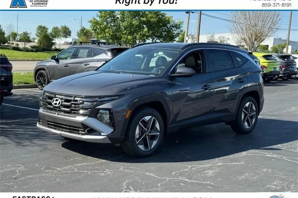 2025 Hyundai Tucson Hybrid SEL Convenience photo 1