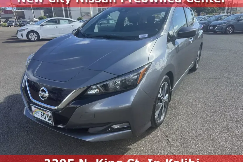 2020 Nissan Leaf SV photo 1