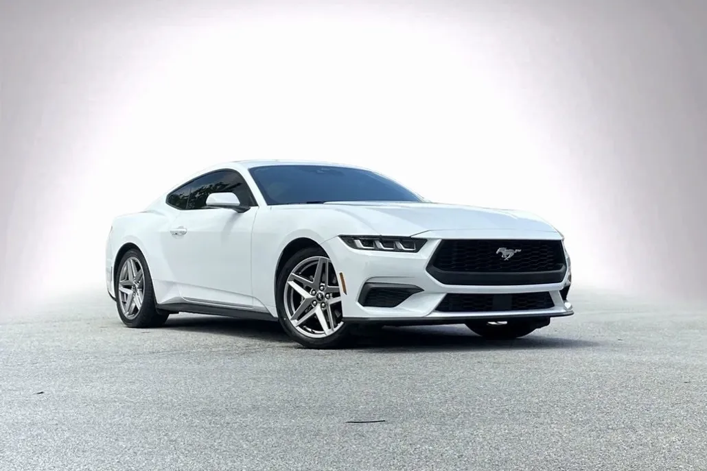 2024 Ford Mustang EcoBoost photo 1