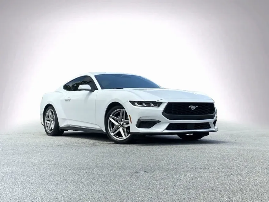 2024 Ford Mustang EcoBoost photo 1