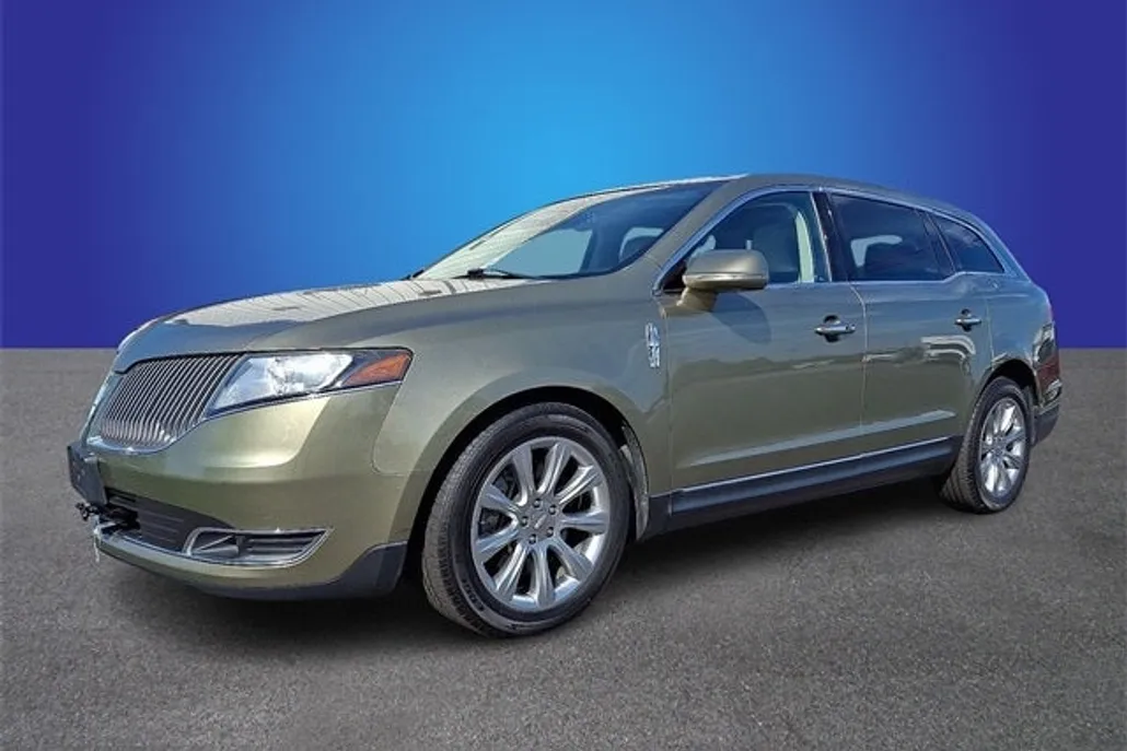 2013 Lincoln MKT EcoBoost photo 1