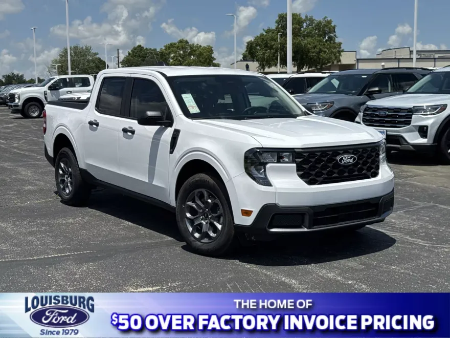 2025 Ford Maverick XLT photo 1