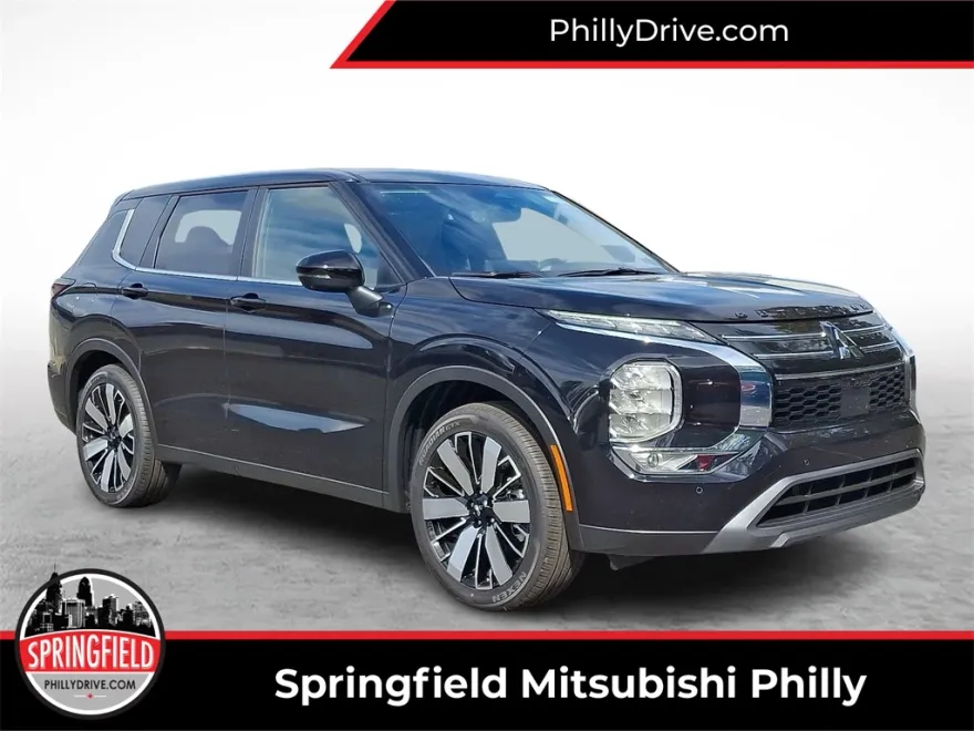 2025 Mitsubishi Outlander SE photo 1
