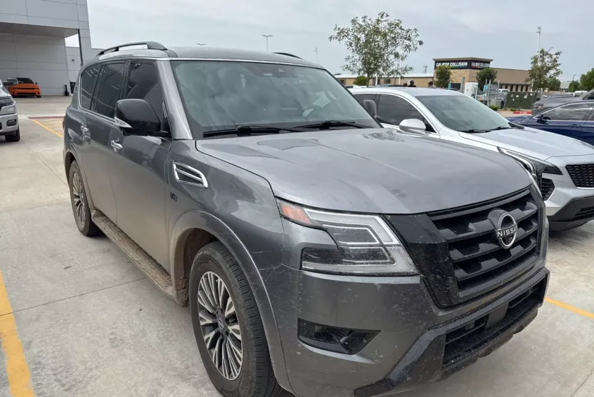 2021 Nissan Armada SL photo 1