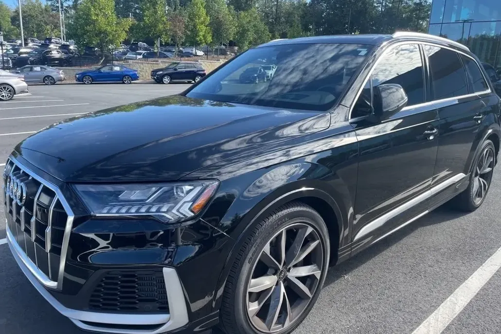 2023 Audi SQ7 Prestige photo 1