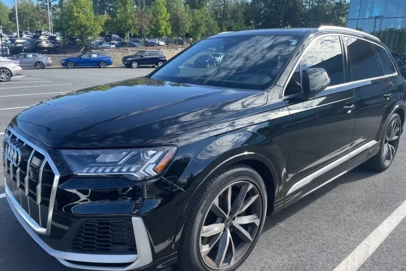 2023 Audi SQ7 Prestige photo 1
