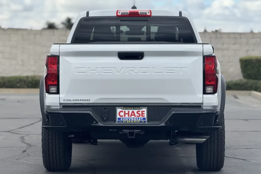 2026 Chevrolet Colorado Trail Boss photo 1