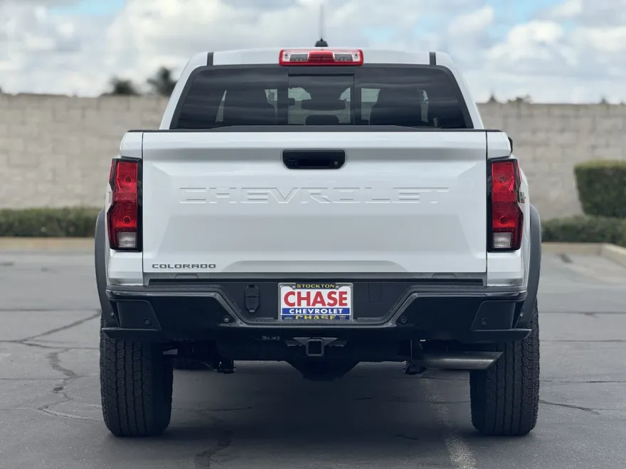 2026 Chevrolet Colorado Trail Boss photo 1