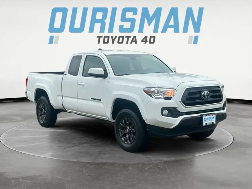2022 Toyota Tacoma SR photo 1