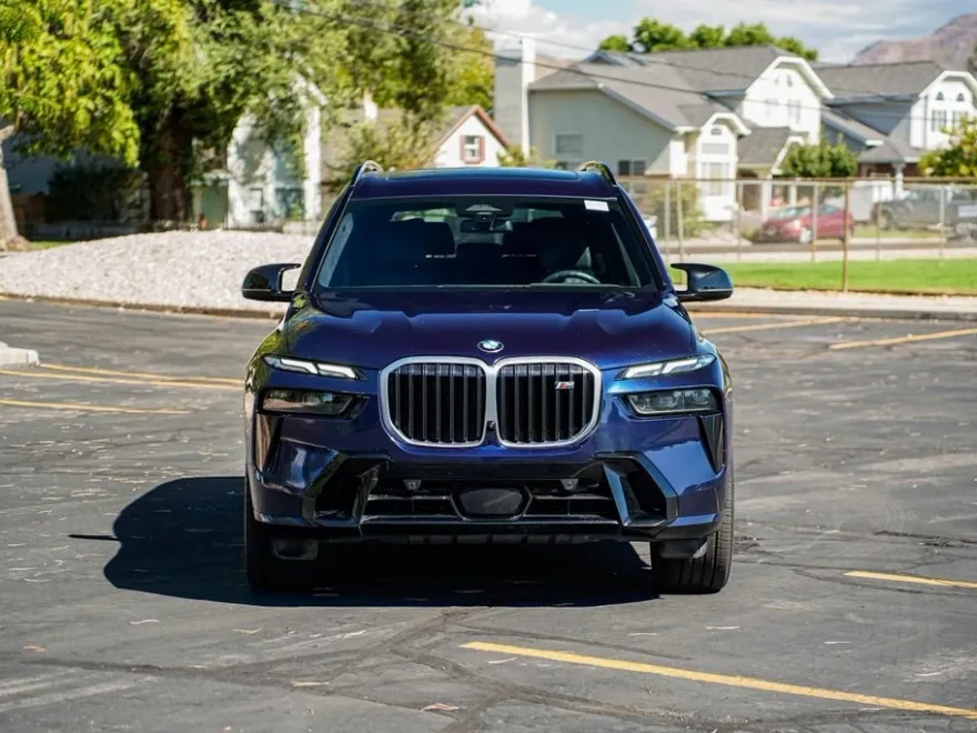 2023 Bmw X7 M60i photo 1