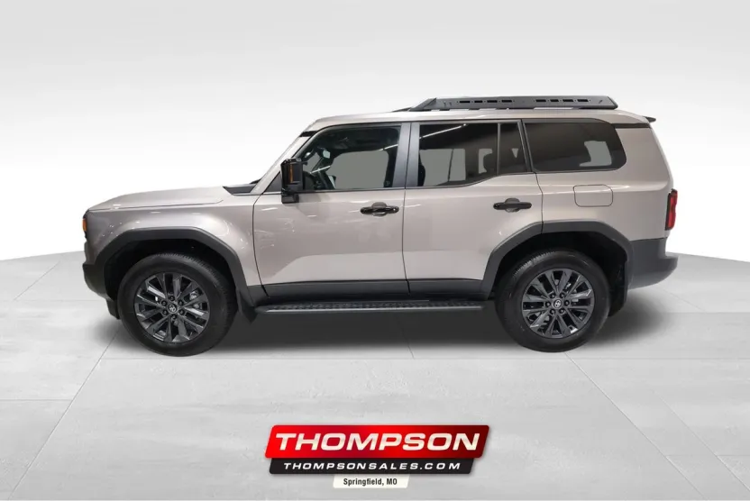 2025 Toyota Land Cruiser photo 1