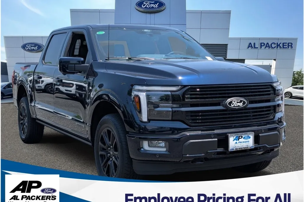 2025 Ford F-150 Platinum photo 1