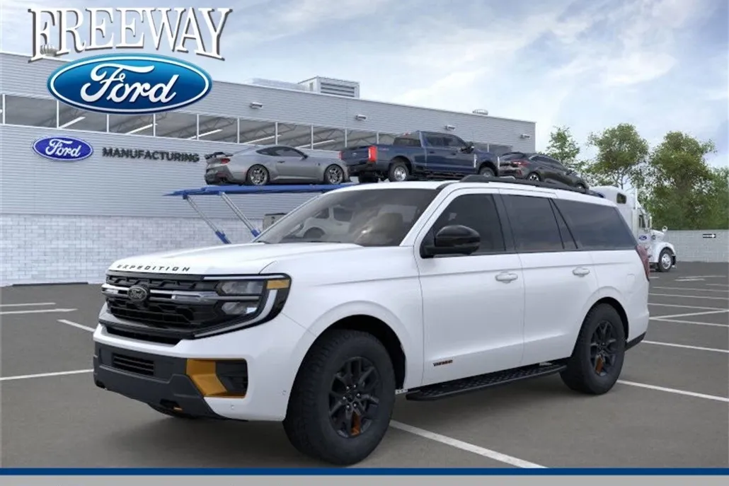 2025 Ford Expedition photo 1