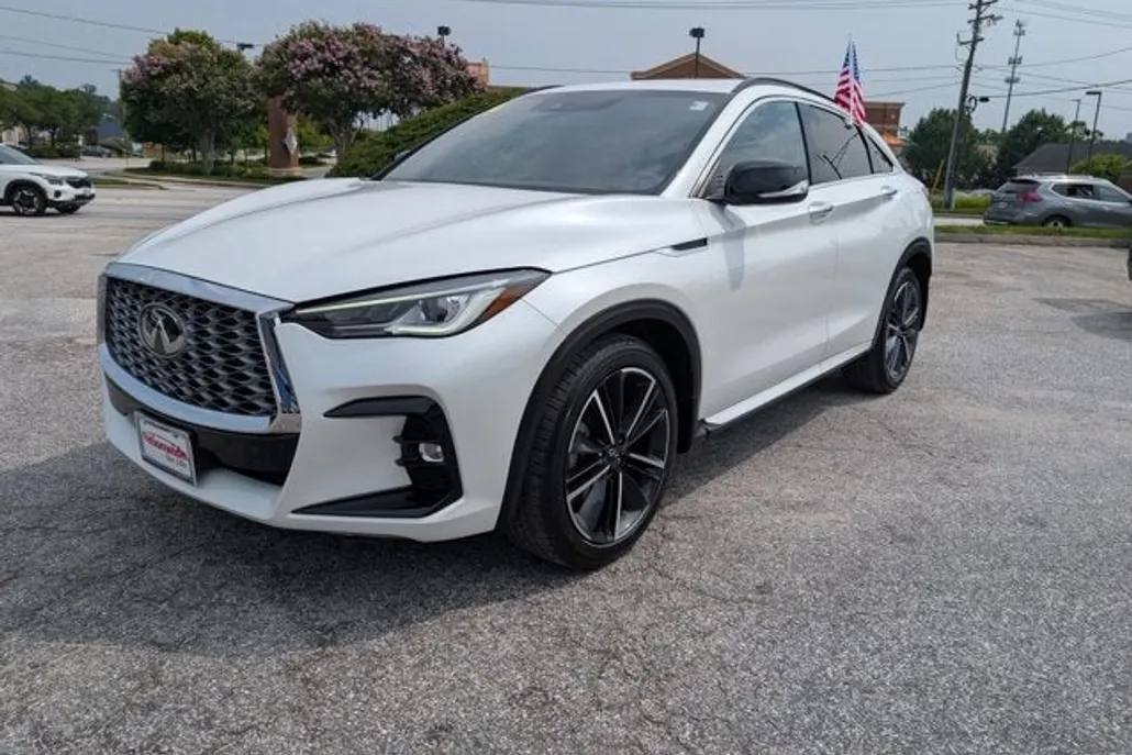 2024 Infiniti QX55 Luxe photo 1