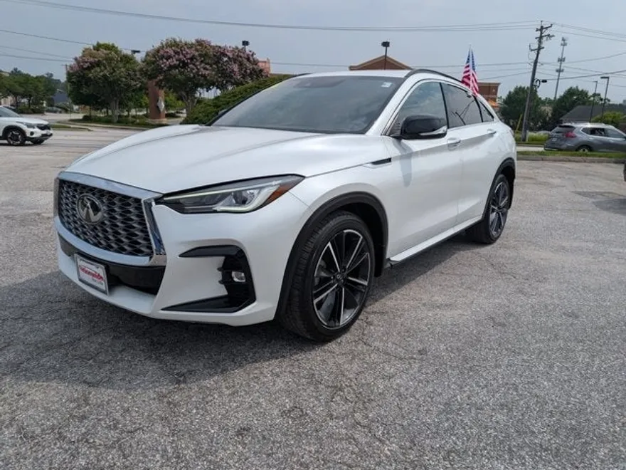 2024 Infiniti QX55 Luxe photo 1