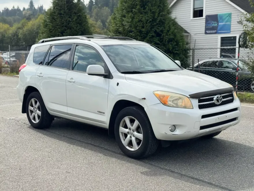 2007 Toyota RAV4 Limited Sport photo 1
