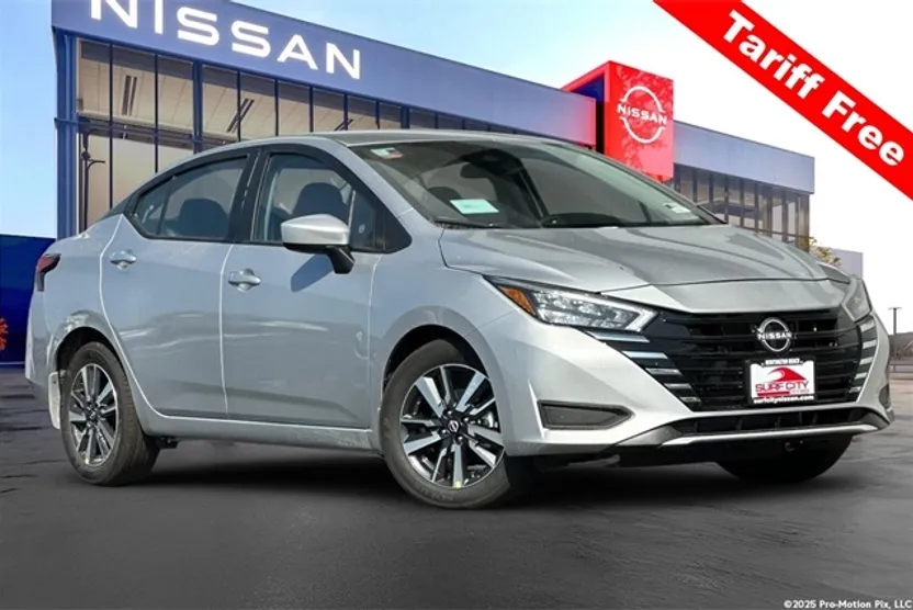 2025 Nissan Versa 1.6 SV photo 1