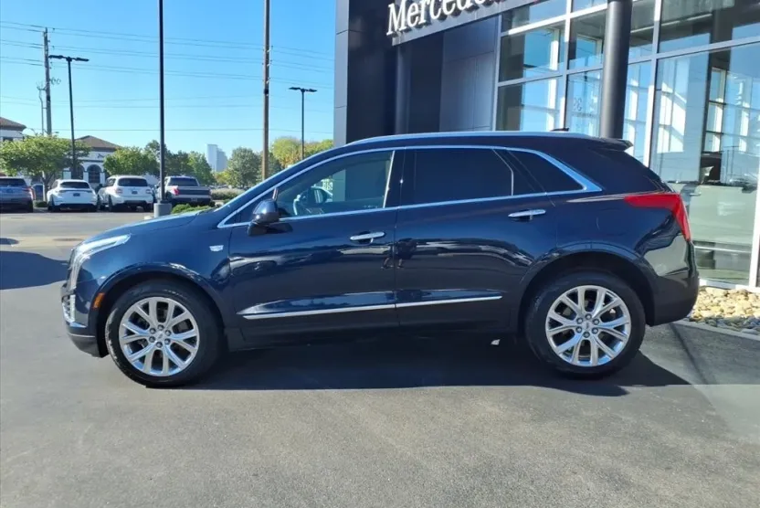 2017 Cadillac XT5 Premium Luxury photo 1