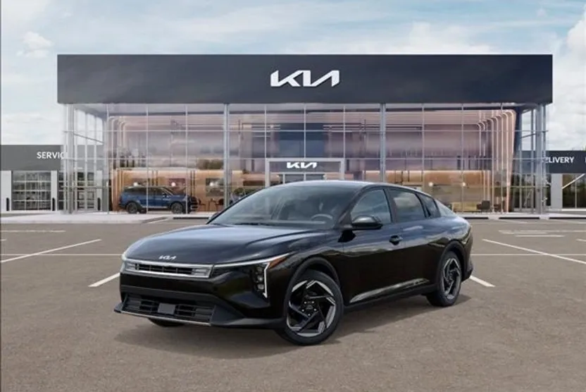 2025 Kia K4 EX photo 1