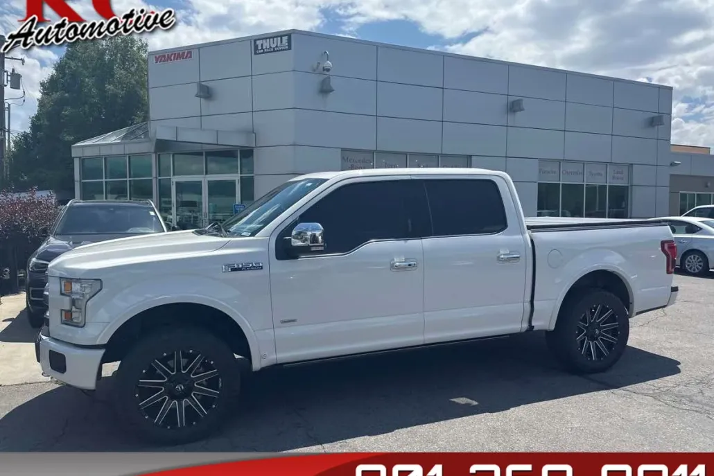2017 Ford F-150 Platinum photo 1