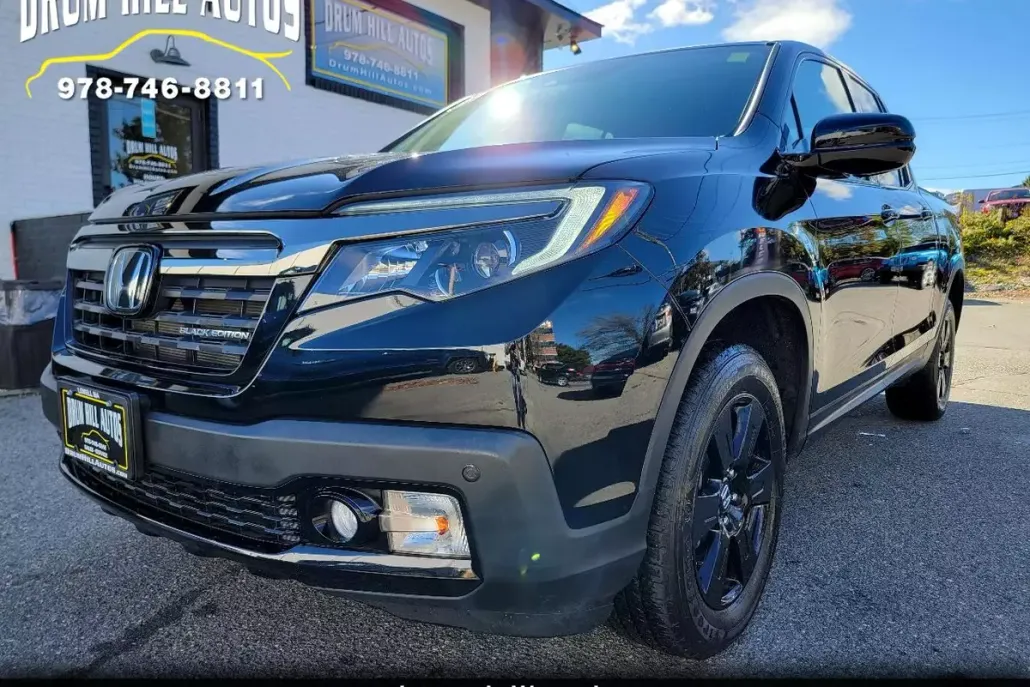 2019 Honda Ridgeline Black Edition photo 1