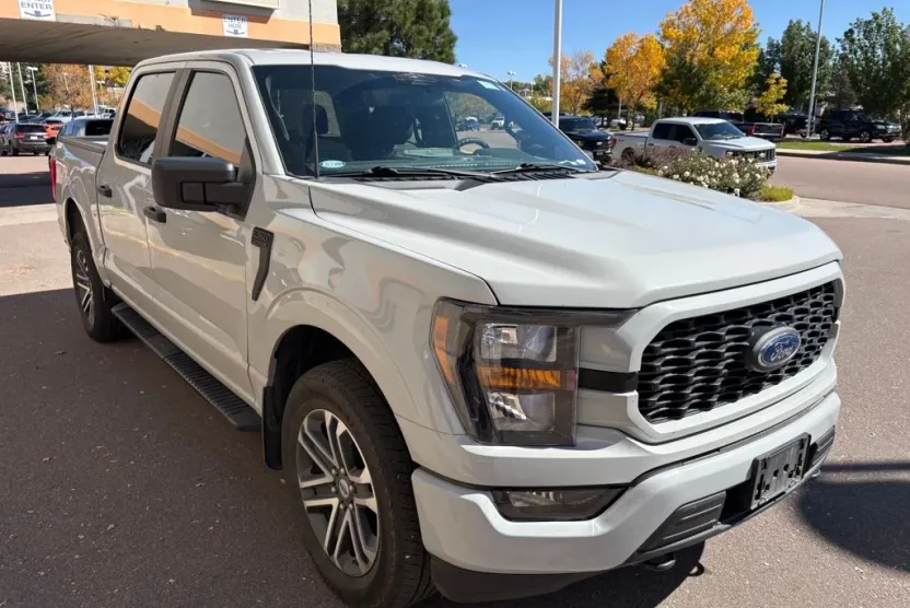 2023 Ford F-150 XL photo 1