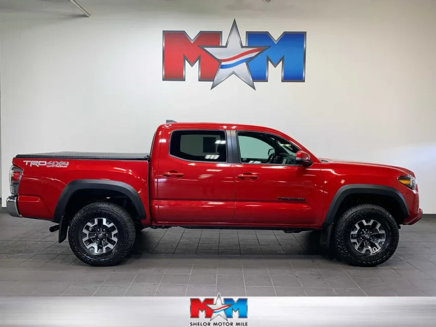 2023 Toyota Tacoma TRD Double Cab V6 photo 1