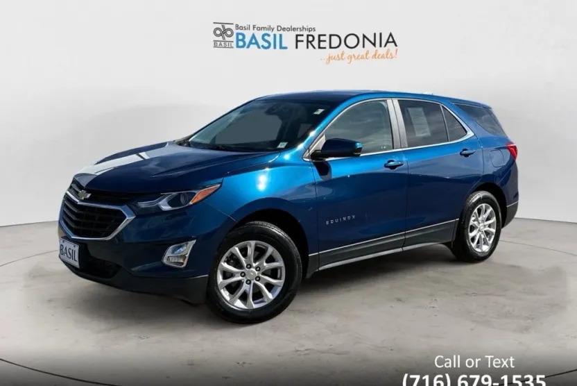 2021 Chevrolet Equinox LT photo 1