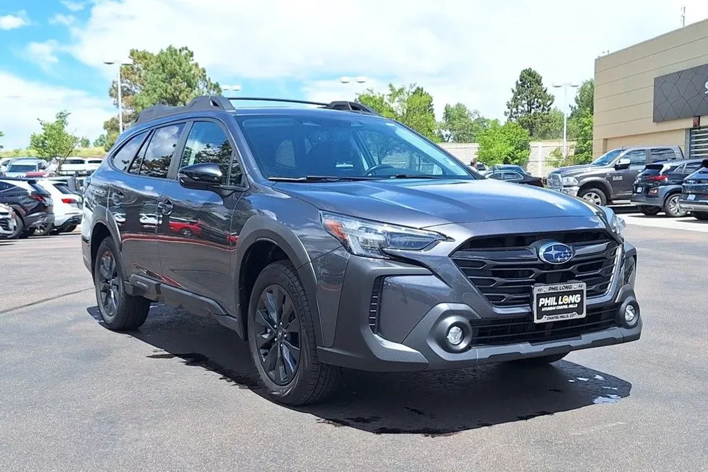 2024 Subaru Outback Onyx Edition XT photo 1