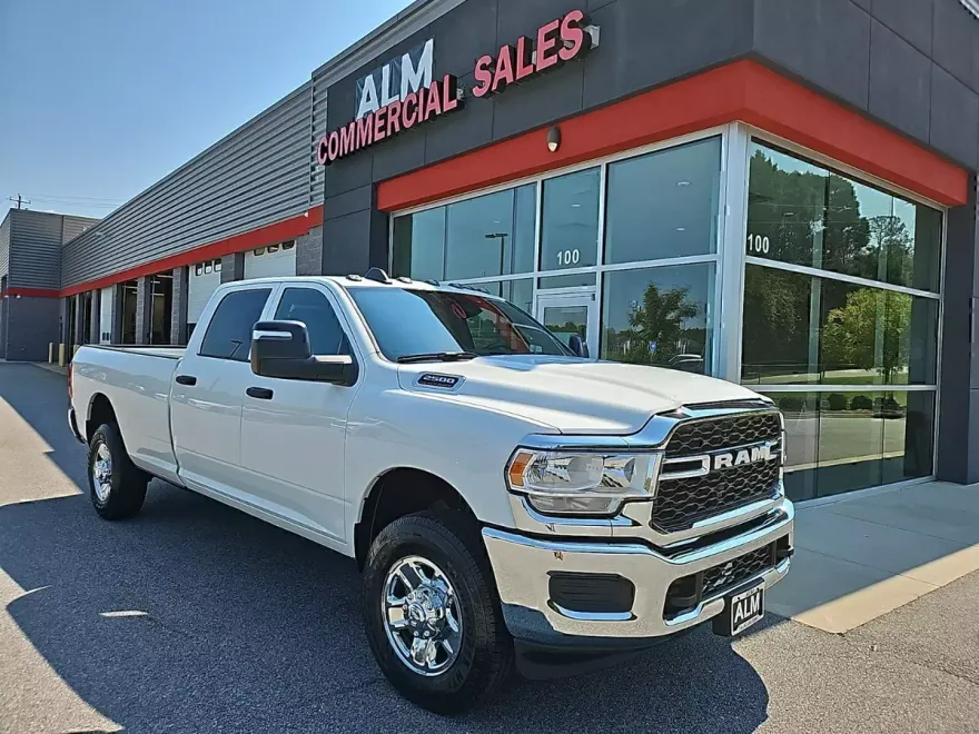 2024 Ram 2500 Tradesman photo 1
