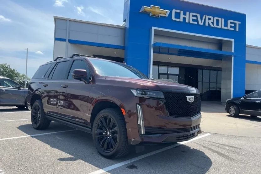 2022 Cadillac Escalade Sport Platinum photo 1