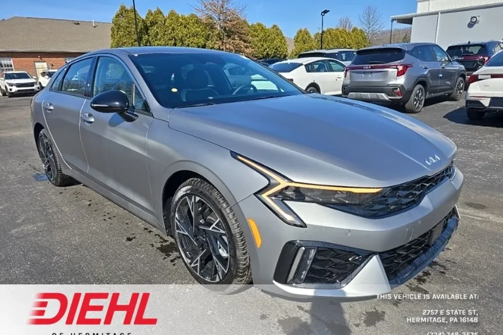 2025 Kia K5 GT-Line photo 1