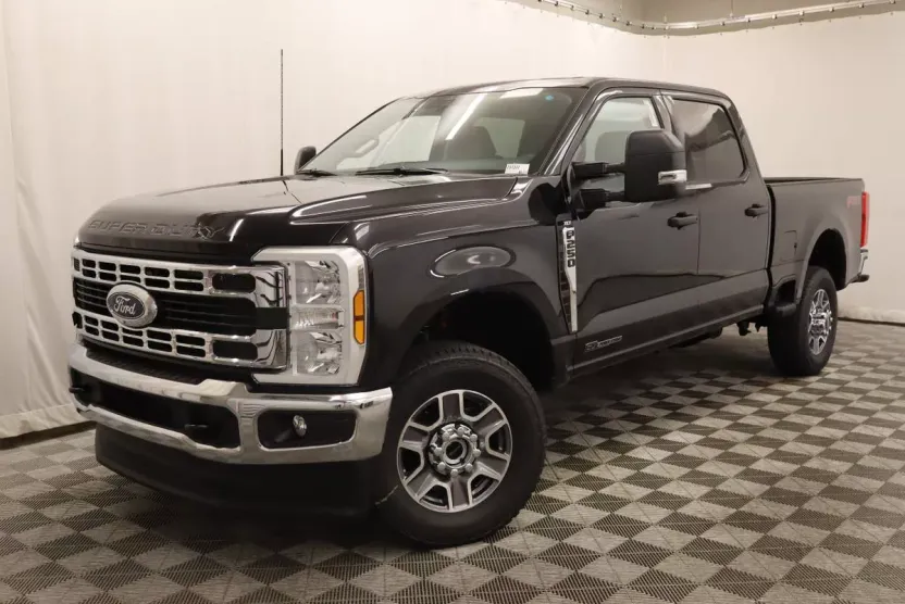 2025 Ford F-250 XLT photo 1