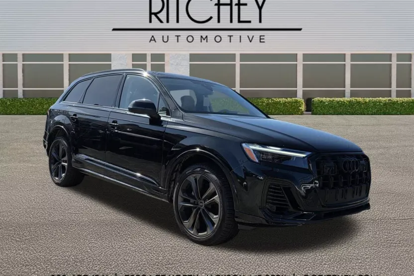 2025 Audi Q7 Premium Plus photo 1