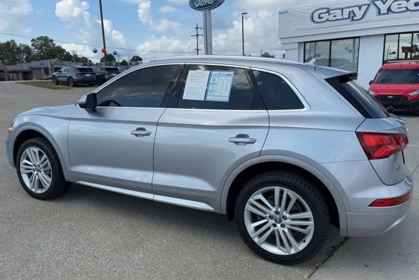 2018 Audi Q5 2.0T Premium photo 1