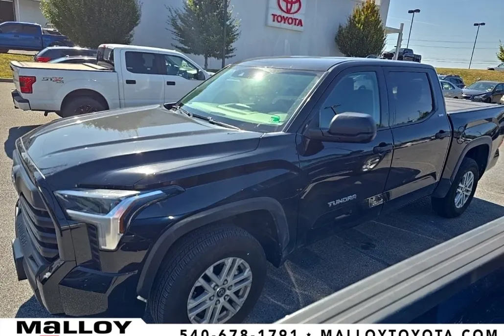 2024 Toyota Tundra SR5 CrewMax photo 1