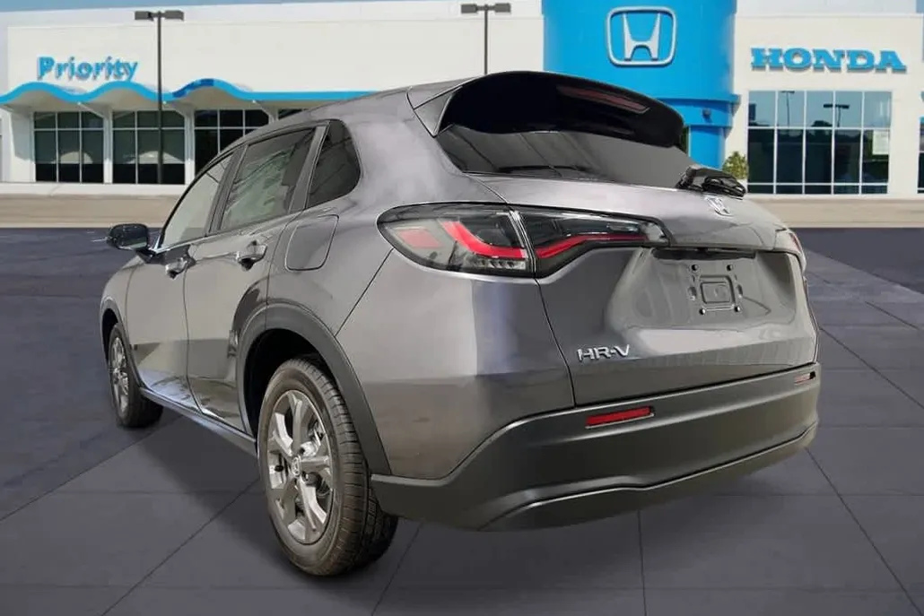 2026 Honda HR-V LX photo 1