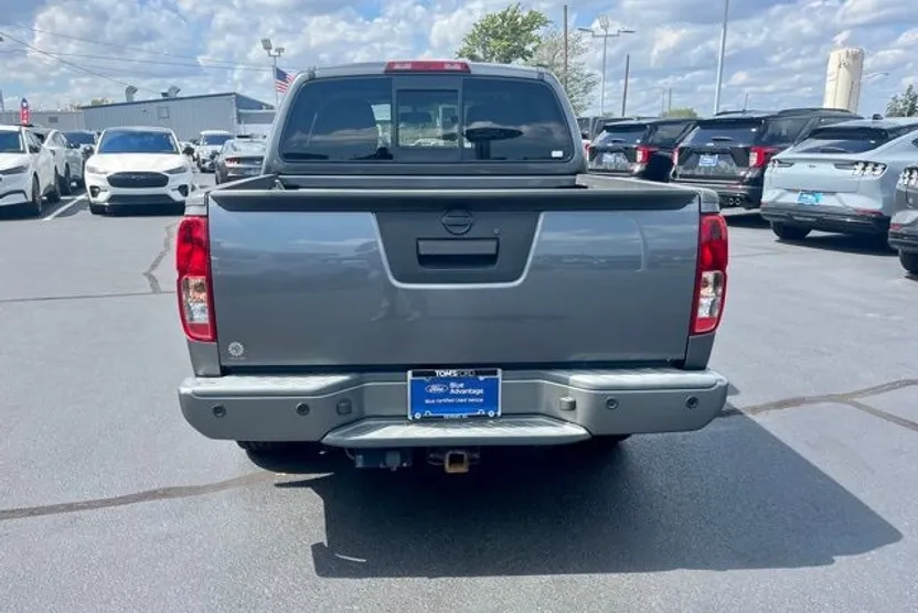 2019 Nissan Frontier SV photo 1