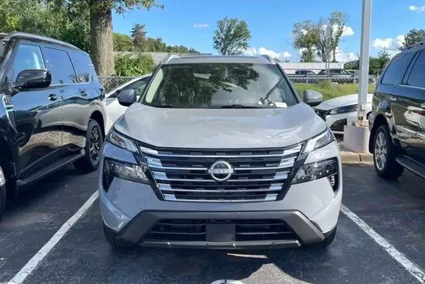 2026 Nissan Rogue SV photo 1