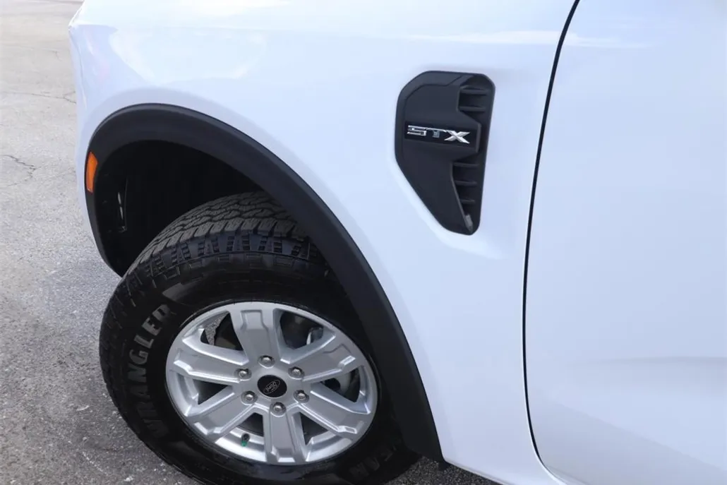 2025 Ford Ranger XL photo 1