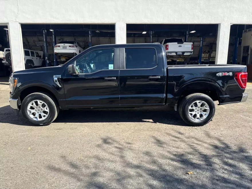 2023 Ford F-150 XLT photo 1