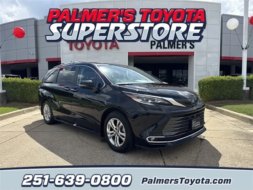 2023 Toyota Sienna Platinum photo 1