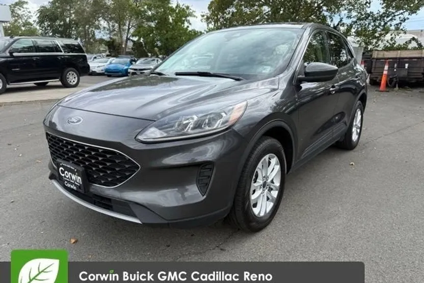 2020 Ford Escape SE photo 1