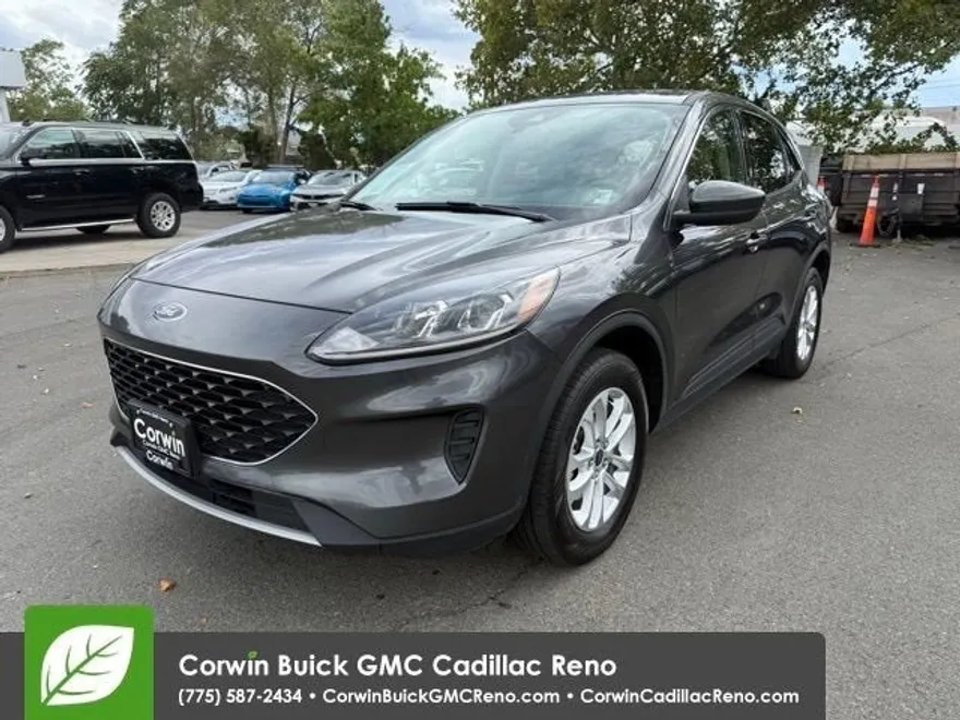 2020 Ford Escape SE photo 1