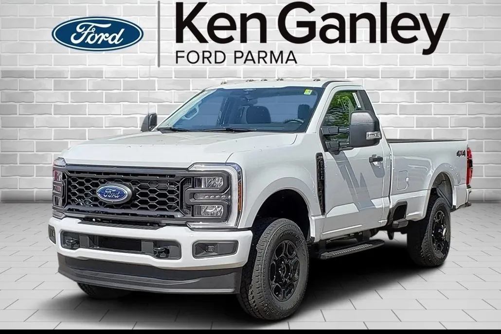 2025 Ford F-250 photo 1