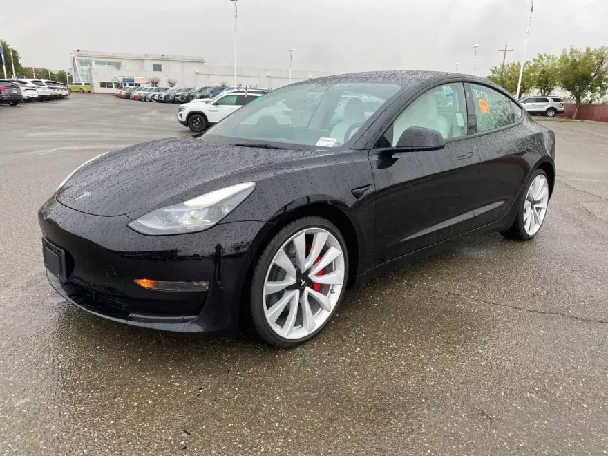 2023 Tesla Model 3 Performance photo 1