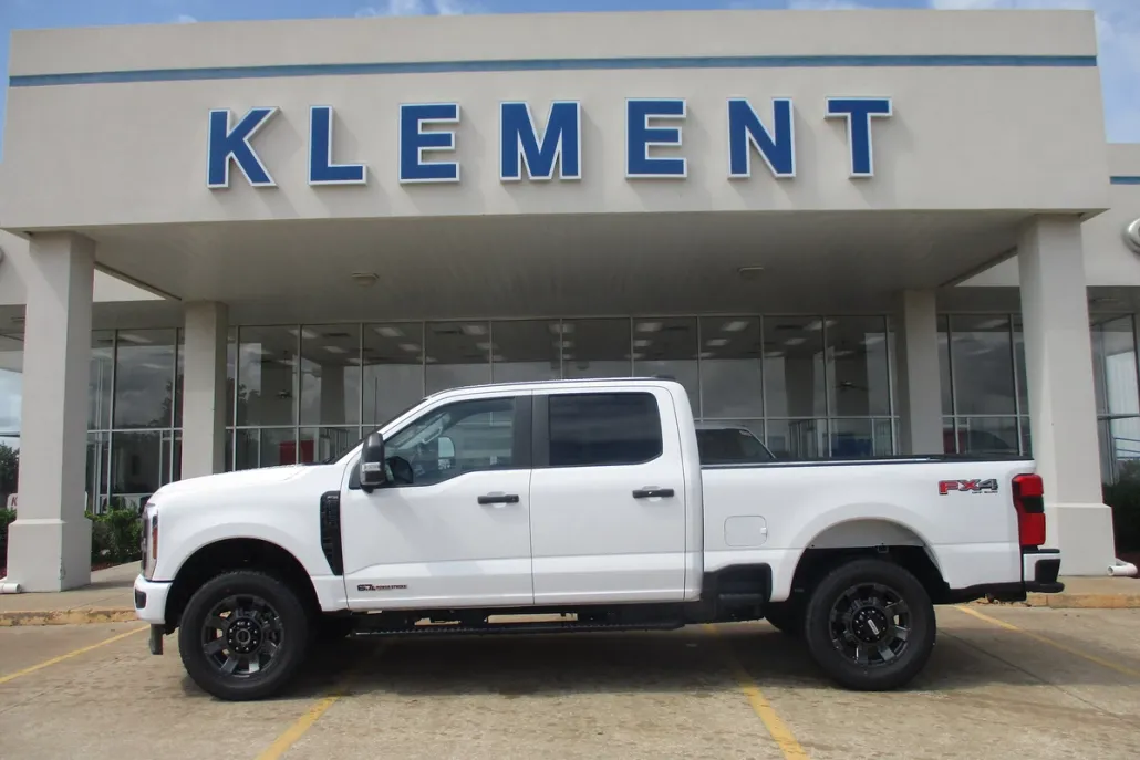 2025 Ford F-250 photo 1