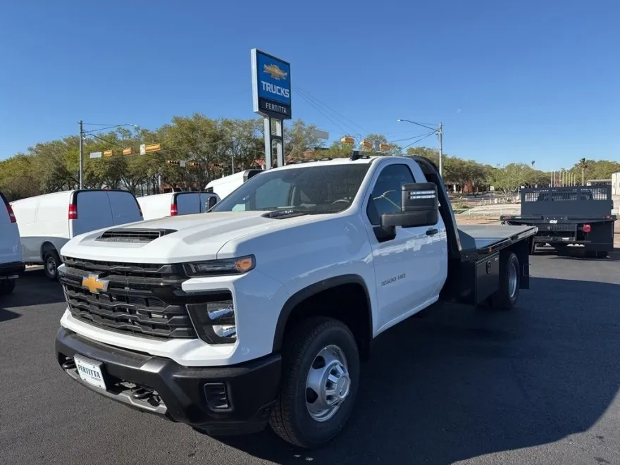 2025 Chevrolet Silverado 3500HD Work Truck photo 1
