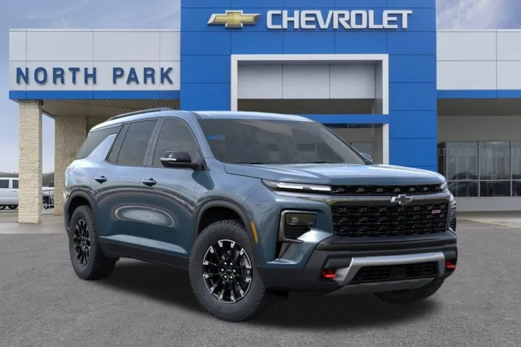 2026 Chevrolet Traverse Z71 photo 1