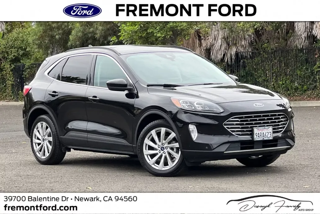 2022 Ford Escape Titanium Hybrid photo 1